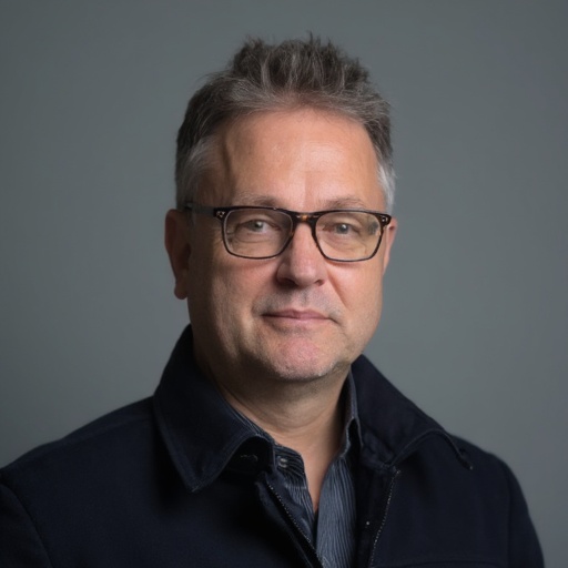Dr. Varga Tamás — magyar online kaszinók reviewer